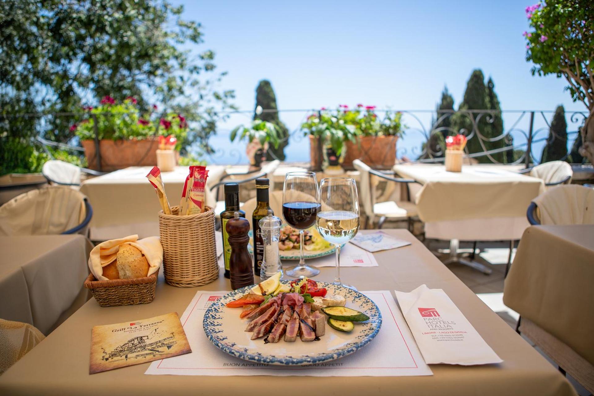 Hotel Ariston And Palazzo Santa Caterina Taormina Exterior photo